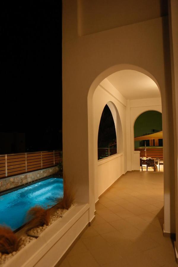 The Z Private Villa, Santorini Monolithos Exterior foto